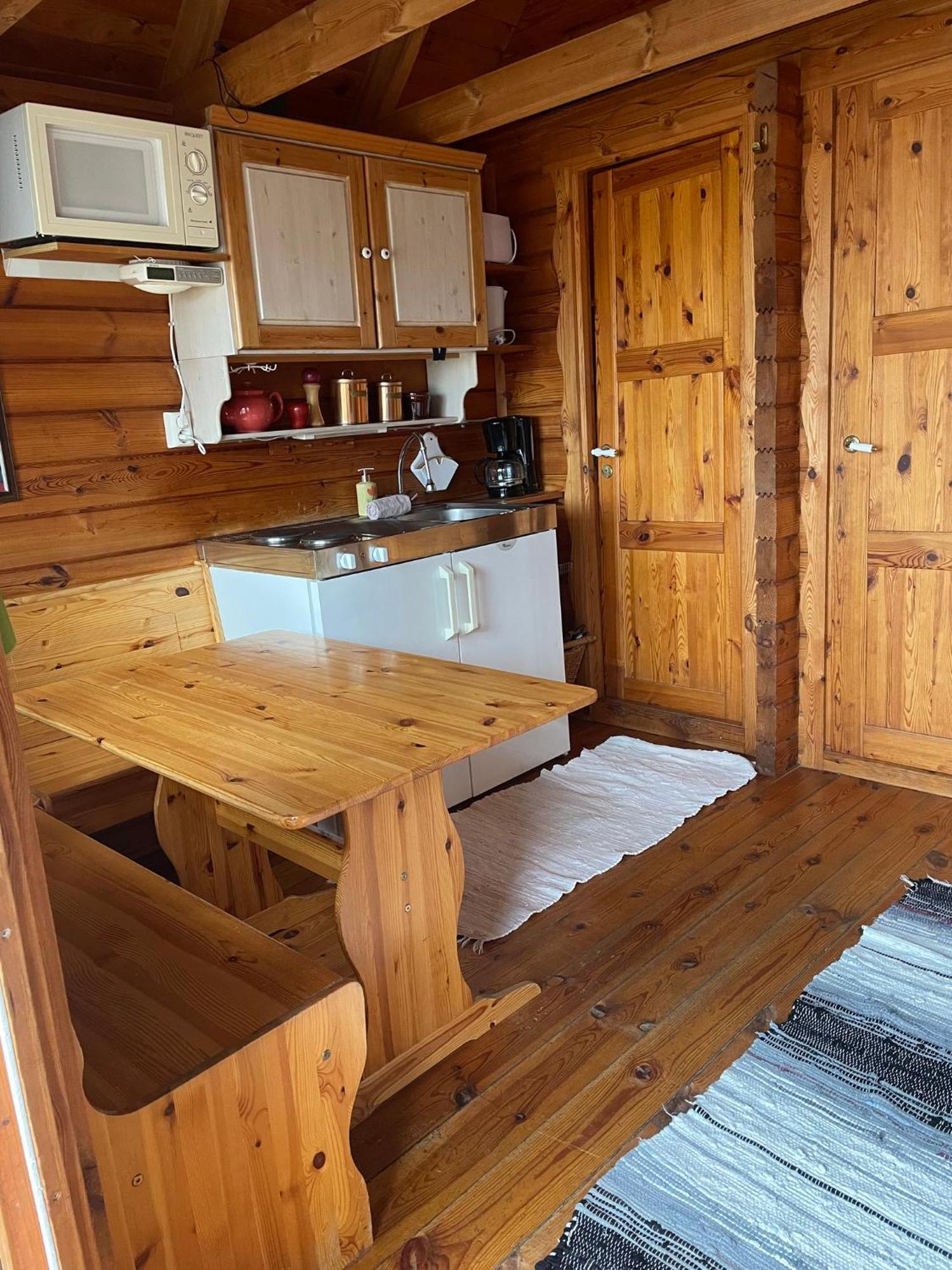 Kaldbaks-Kot Cottages Husavik Exterior photo