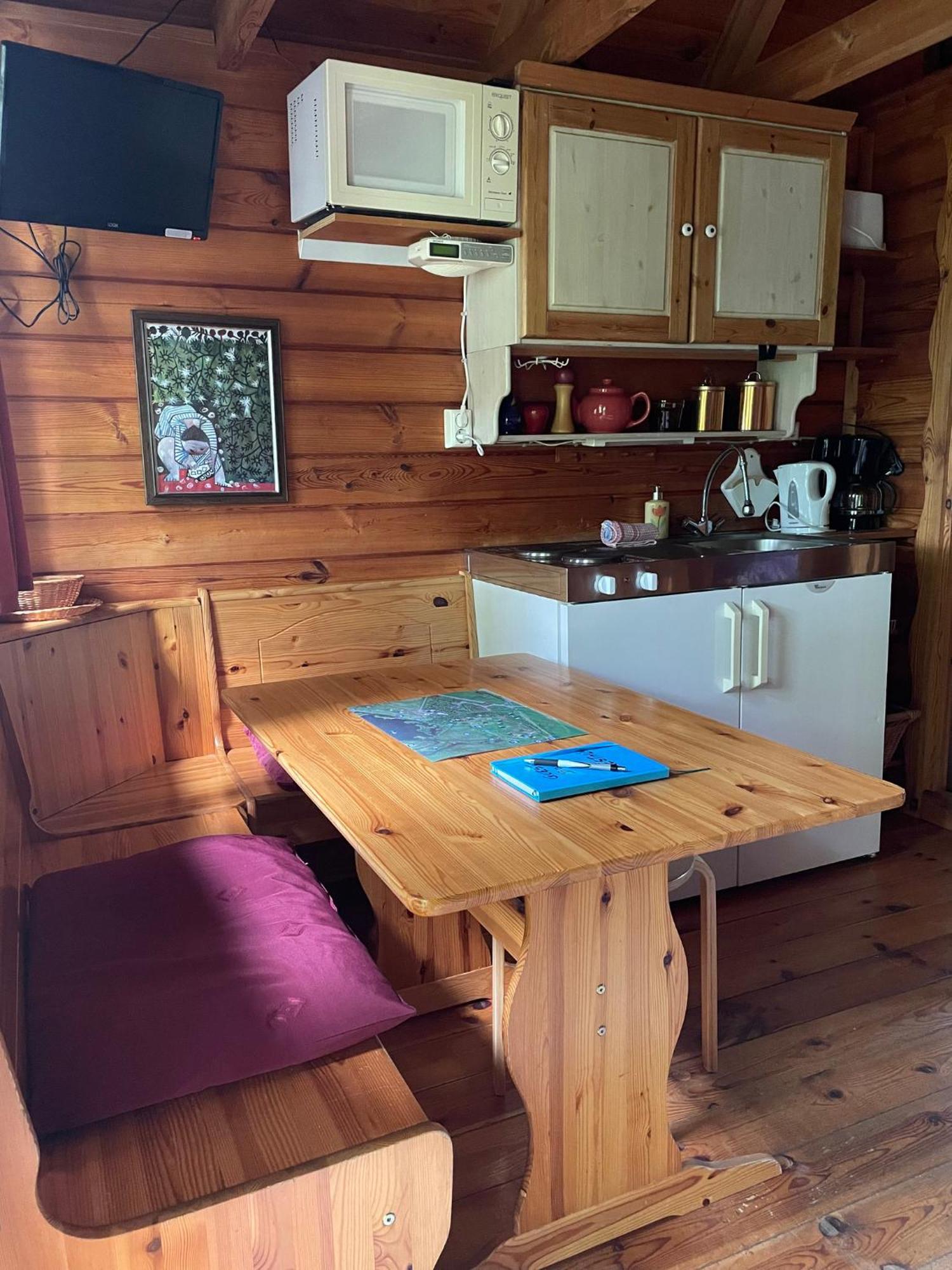 Kaldbaks-Kot Cottages Husavik Exterior photo