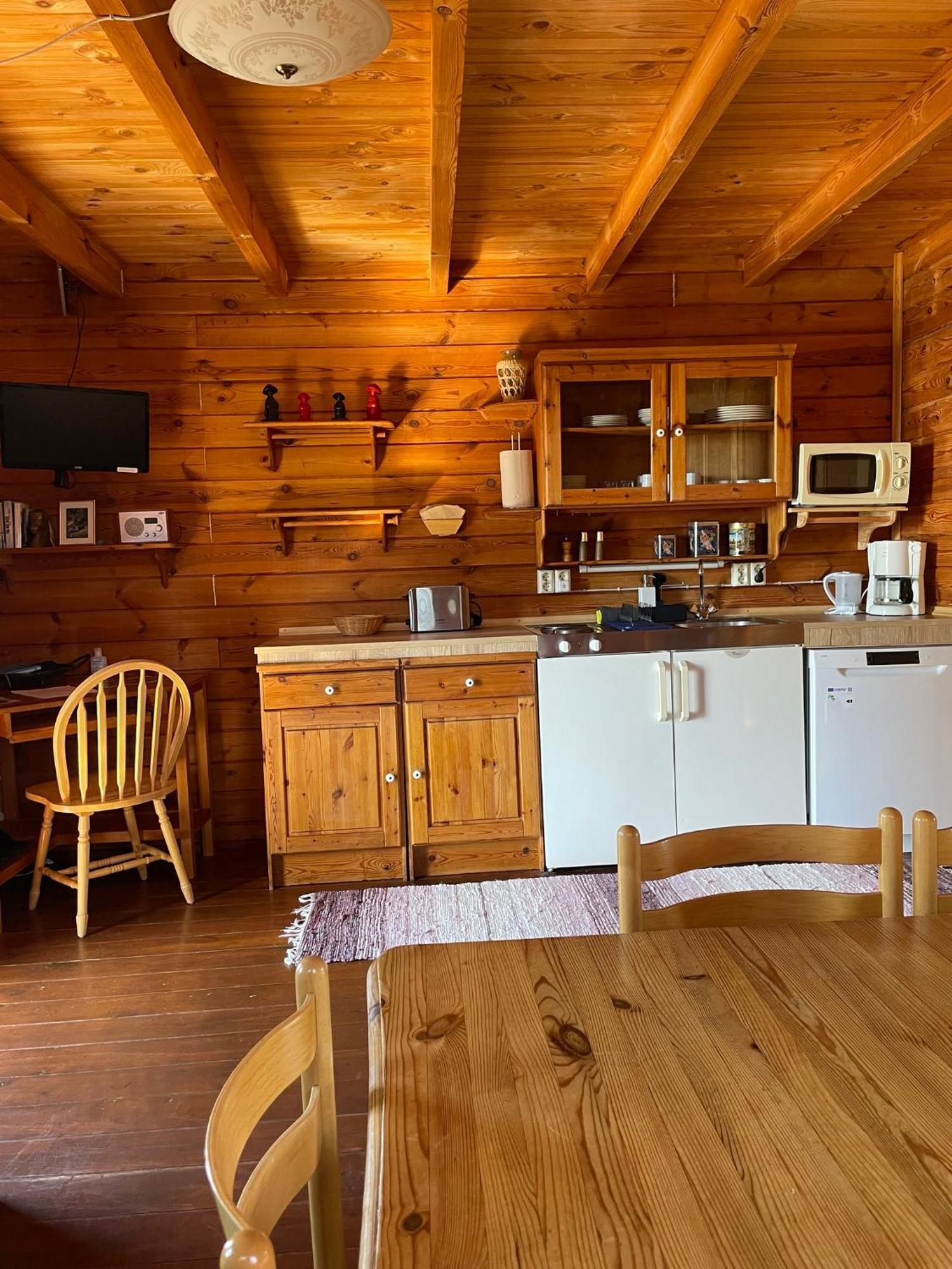 Kaldbaks-Kot Cottages Husavik Exterior photo
